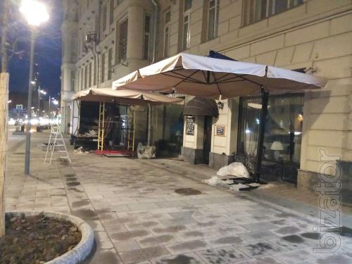 Зонт на боковой опоре 5 х 5 м. Зонт на боковой опоре 5 х 5 м.
