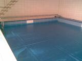 Cover for all-season pools . 