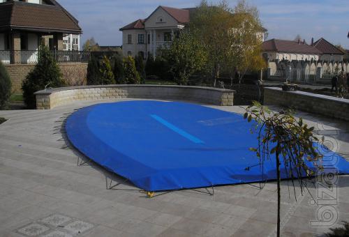 Cover for all-season pools . 
