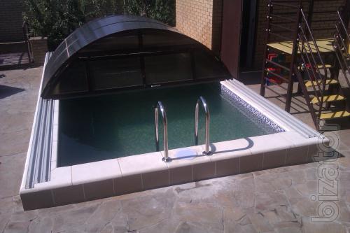 Cover for all-season pools . 