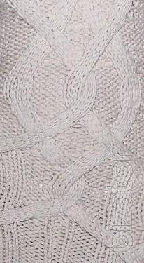 Knitted dress with embossed patterns 