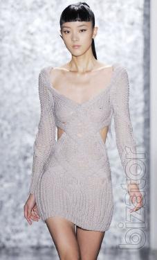 Dress with deep neckline 