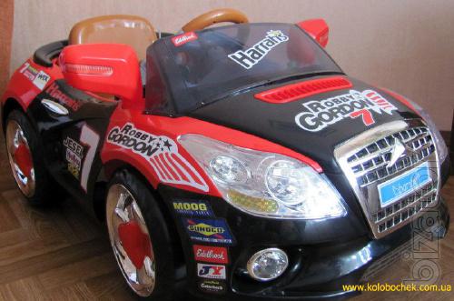 Children's sports car with remote control 