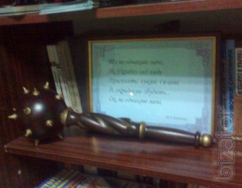 The wooden Mace 