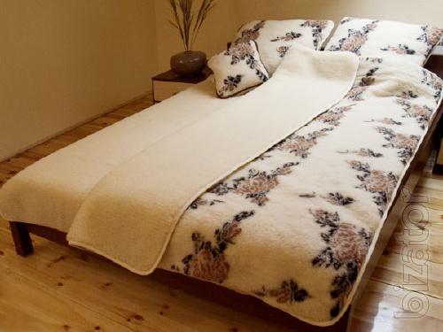 A lambswool blanket 