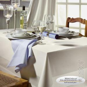 The tablecloth on the table 