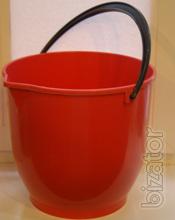 Scoops plastic with a long handle for cleaning bulk. 