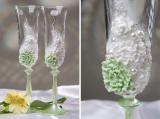 Wedding glasses and wedding accessories wholesale! 