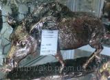 A statuette "Boar" pomegrana 31cm - a symbol of power