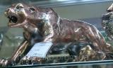 Figurine Leopard pomegrana 40cm - a symbol of courage