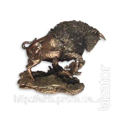 Statuette of "Zubr" 29cm pomegrana is a symbol of rebirth 