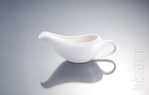 Sell dishes made of porcelain made in China (Changzhou). 