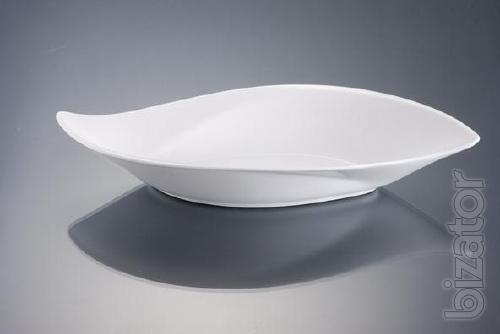 Sell dishes made of porcelain made in China (Changzhou). 
