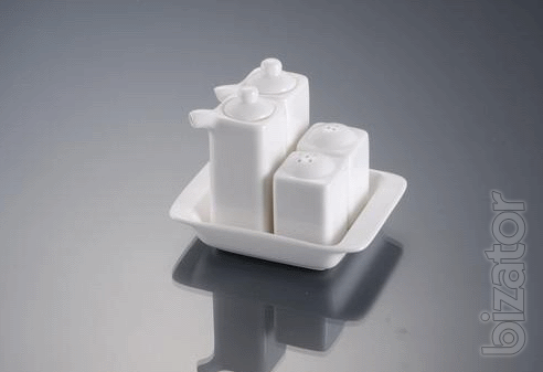 Sell dishes made of porcelain made in China (Changzhou). 