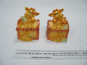 Keychains wholesale. Trinkets in bulk. Charms in stock. Figurines wholesale. Various statues in the range of wholesale gift. Figurines in assortiment. Wholesale 