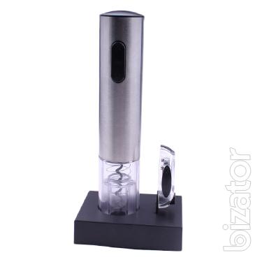 Electric corkscrew with reverse 