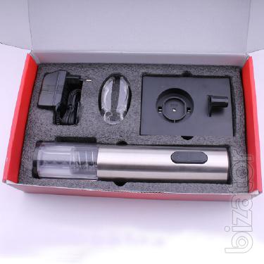 Electric corkscrew with reverse 