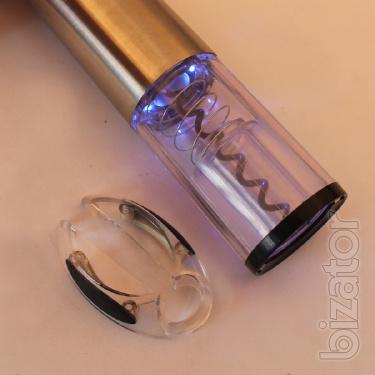 Electric corkscrew with reverse 