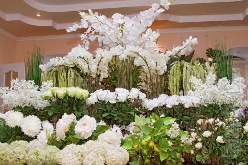 Artificial flowers 