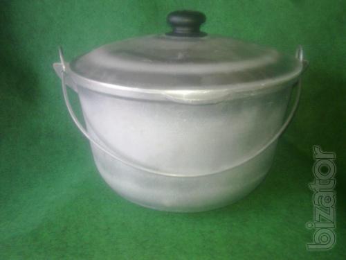 Aluminum cauldron of 8 litres. 