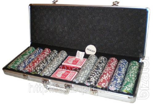 A set of 500 poker chips with denominations 