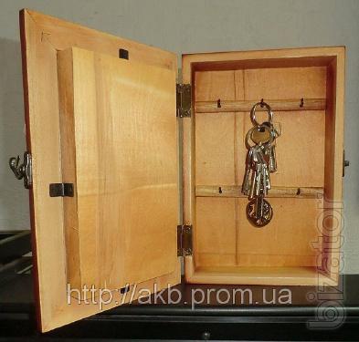 The housekeeper souvenir from wood, housewarming gift 