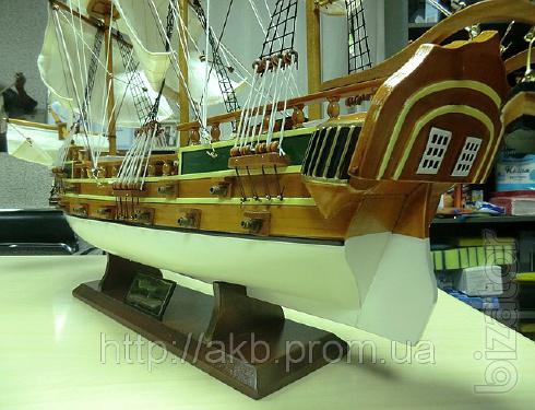 Model sailing ships 