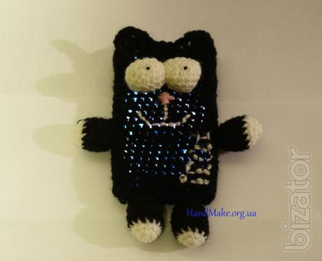 Knitted pouch for mobile phone Black cat 