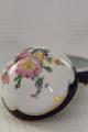 Vases, boxes, decorative plates,figurines of porcelain, collectible 