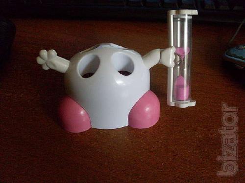 The toothbrush holder with sand watch 