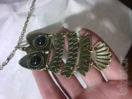 Vintage folding pendant "owl" on a long chain 