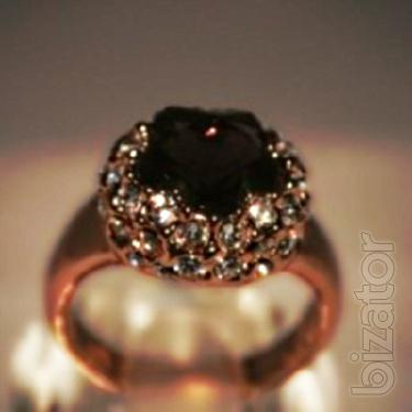 gold ring with diamonds 