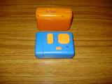 Sell flying fish Air Swimmers Shark and clown Fish" . There are 2 pieces each. 