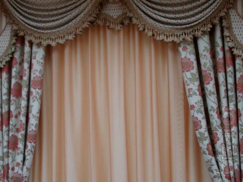 Sewing curtains - decorating ceremonial halls and wedding ceremonies. 