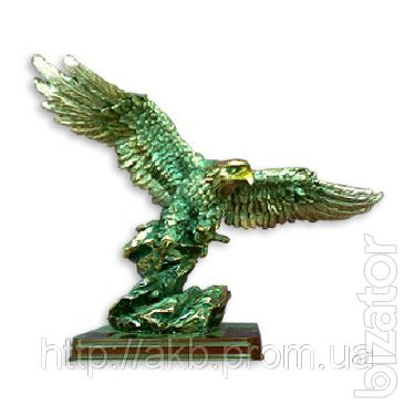 Statuette of an eagle 28cm pomegrana - a symbol of courage 