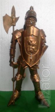 The statue (figure) "the Knight with the bar 44 cm of copper, handmade 