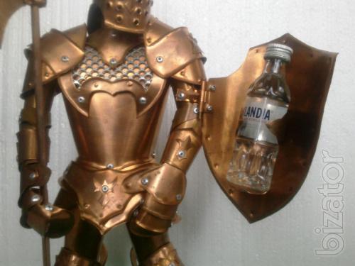 The statue (figure) "the Knight with the bar 44 cm of copper, handmade 