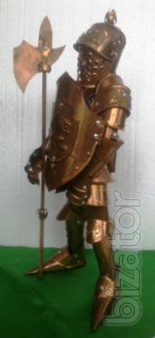 The statue (figure) "the Knight with the bar 44 cm of copper, handmade 