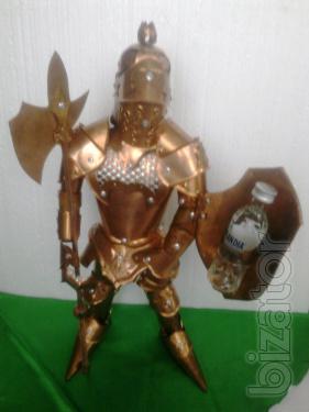 The statue (figure) "the Knight with the bar 44 cm of copper, handmade 