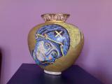 Sell collectible vase 