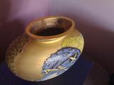 Sell collectible vase 