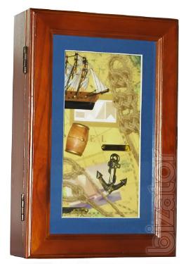 Decorative wooden key holders 