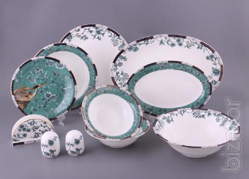 Tea and dinner sets 