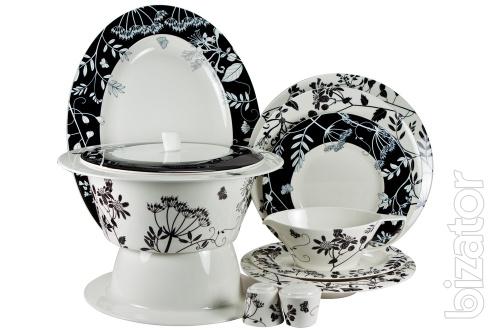 Tea and dinner sets 