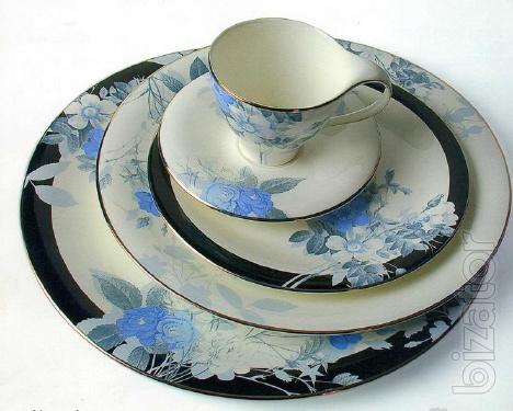 Tea and dinner sets 