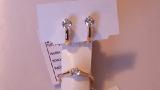 Gold earrings, classic!!! 