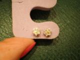 Sell New gold earrings flowers!!! Very cheap!!! Producer price!!! 570 UAH!!! 