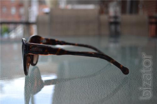 Eyeglasses Kenneth Cole Reaction, the original 