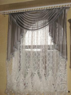 Curtains, eyelets, Roman blinds. 