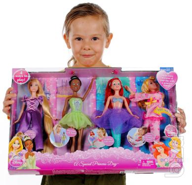 Play sets and character doll Disney , in the range 